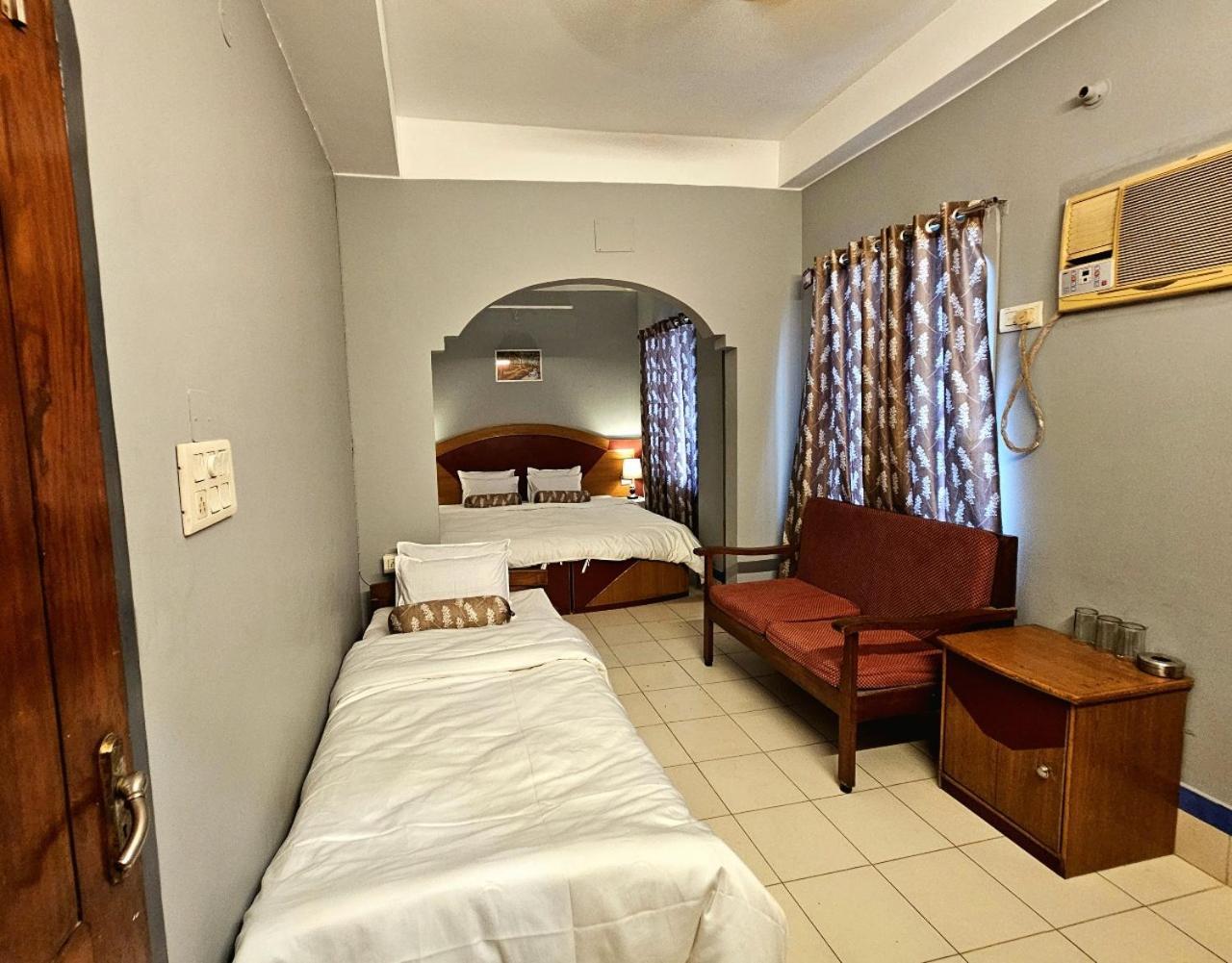 Hotel Vishal Shiliguri Exterior foto