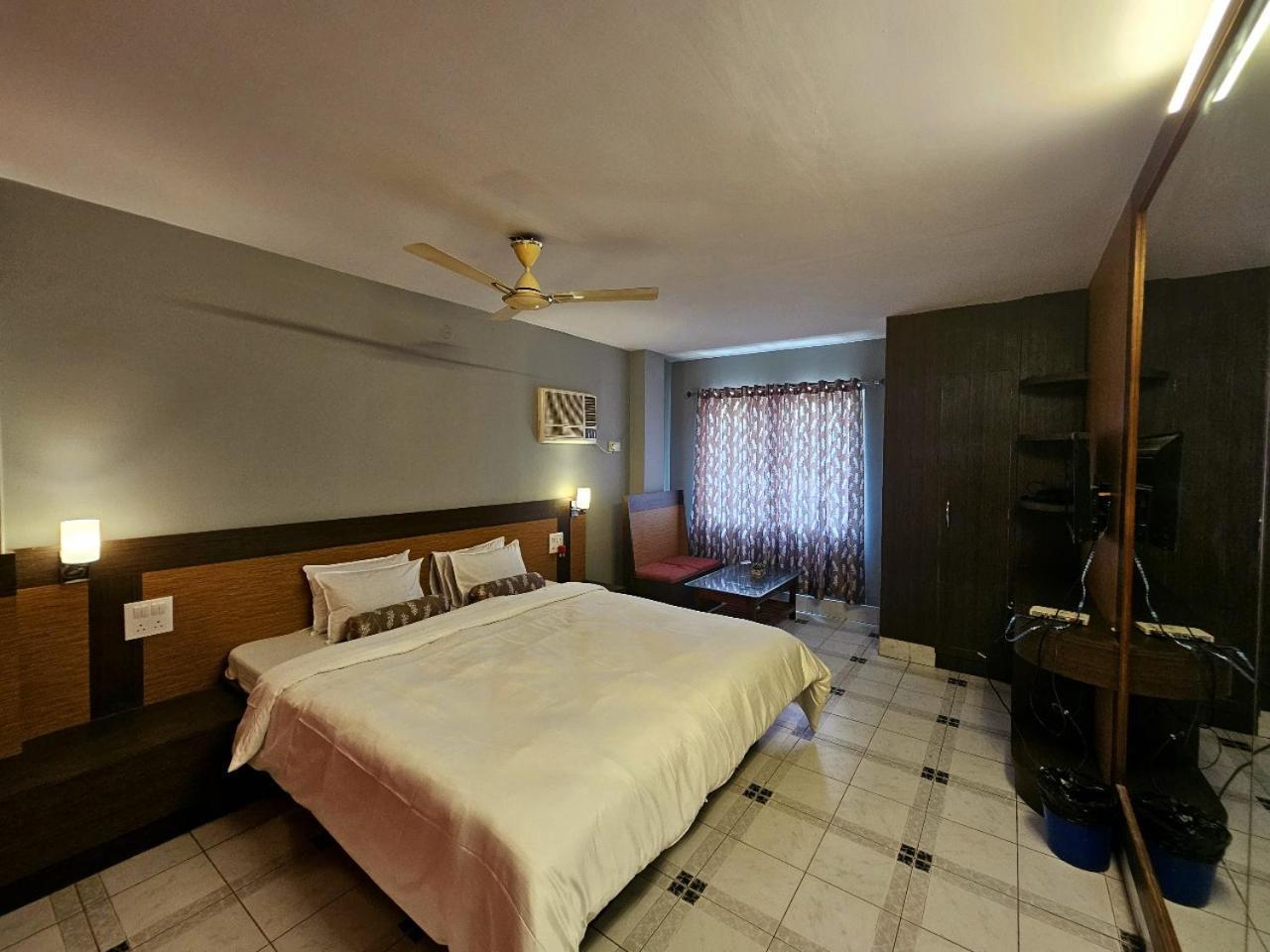 Hotel Vishal Shiliguri Exterior foto