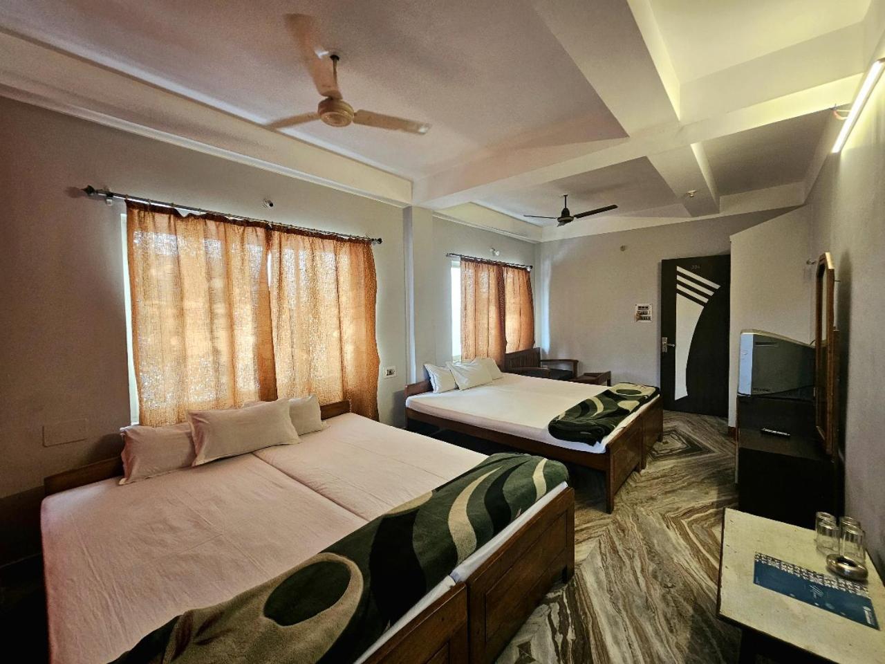 Hotel Vishal Shiliguri Exterior foto