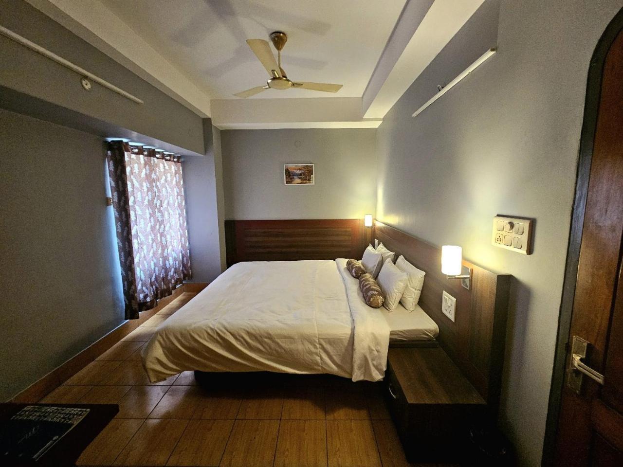 Hotel Vishal Shiliguri Exterior foto